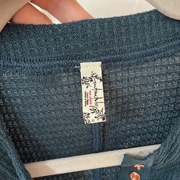 FREE PEOPLE TOP - Picture 5 of 5